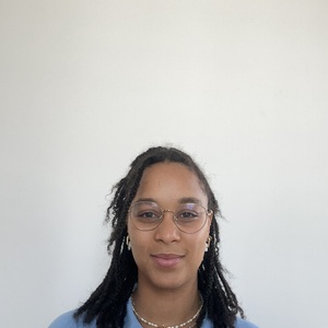 Noa-Malika ROMAIN  Vincennes, , Douleurs (algies) pelviennes chroniques, Gymnastiques abdominales, Périnéologie Féminine, Prise en charge de l'Endométriose, Prise en charge de la Congestion Veineuse Pelvienne, Prise en charge des Diastasis, Prise en charge des femmes en Pré & Post Partum, Prise en charge spécifique des transgenres