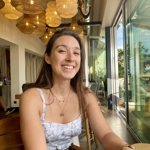 Adélaïde MARITANO Le Haillan, , Kinésithérapie & Cancer du Sein, Périnéologie Féminine