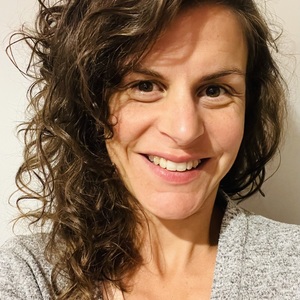 Marion GIRAUD  Grenoble, , Kinésithérapie & Cancer du Sein