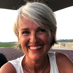 Dominique BERNARD Bordeaux, , Kinésithérapie & Cancer du Sein, Prise en charge des Lymphœdèmes, Drainage Lymphatique Manuel, Pose de bandes et compressions veino-lymphatiques, Traitement des cicatrices