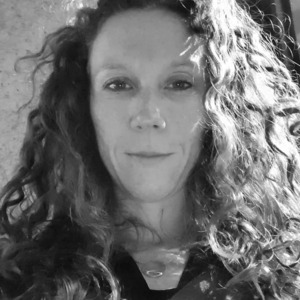 Anaïs DE RAPHELIS Manosque, , Kinésithérapie & Cancer du Sein, Prise en charge des Lymphœdèmes, Drainage Lymphatique Manuel, Traitement des cicatrices, Aromathérapie, Contentions souples / Taping