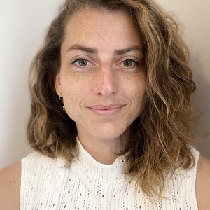 Laura LEGENDRE Nantes, , Périnéologie Féminine, Prise en charge des femmes en Pré & Post Partum, Prise en charge des Diastasis, Gymnastiques abdominales, Yoga en cours collectif, Portage Physiologique, Accompagnement des femmes en PMA, Douleurs (algies) pelviennes chroniques, Prise en charge de l'Endométriose, Sexologie Féminine, Kinésithérapie & Cancer du Sein