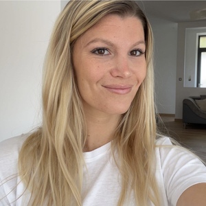 Iris CAMBRAY  Cosnac, , Gymnastiques abdominales