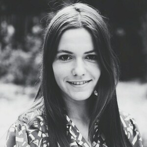 Marie JUGLARD Paris 20, , Périnéologie Féminine, Posturologie en Périnéologie, Pratique sportive & Périnéologie, Prise en charge des femmes en Pré & Post Partum, Sexologie Féminine, Traitement des cicatrices, Yoga en cours collectif, Yoga en Pré & Post Natal, Yoga en séance individuelle