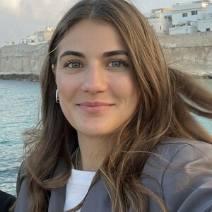 Flora ANTKOWIAK Roubaix, , Gymnastiques abdominales, Orthopédie Pédiatrique – malpositions du pied – pied bot varus équin, Orthopédie Pédiatrique – rachis, scoliose idiopathique, Scheuermann, Orthopédie Pédiatrique – torticolis congénital, plagiocéphalie, Périnéologie Féminine