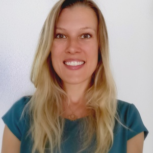 Laura VAN KIPSHAGEN  L'Isle-Jourdain, , Périnéologie Féminine, Prise en charge des femmes en Pré & Post Partum