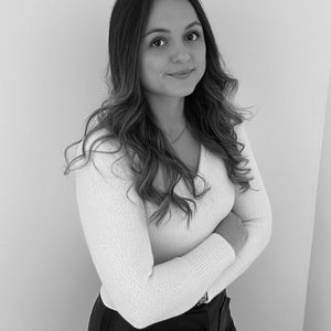 Marion DELORME Grasse, , Contentions souples / Taping, Massage Pédiatrique, Orthopédie Pédiatrique – malpositions du pied – pied bot varus équin, Orthopédie Pédiatrique – torticolis congénital, plagiocéphalie, Réflexologie plantaire, Utilisation des techniques de Técarthérapie