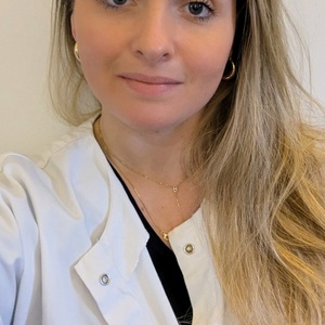 Lucile PASCAL Pietrosella, , Périnéologie Féminine, Pilates en Pré & Post Natal, Pilates en séance individuelle, Pratique sportive & Périnéologie