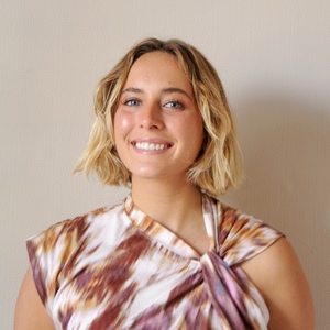 Jeanne BRICOUT Paris 17, , Drainage Lymphatique Manuel, Kinésithérapie & Cancer du Sein, Périnéologie Féminine, Pilates & Cancer du Sein, Pilates en Pré & Post Natal, Pilates en séance individuelle, Pratique sportive & Périnéologie, Prise en charge des Diastasis, Prise en charge des femmes en Pré & Post Partum, Prise en charge des Lymphœdèmes, Traitement des cicatrices