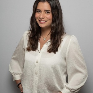 Noémie SMADJA Paris 11, , Gymnastiques abdominales, Périnéologie Féminine, Pilates en Pré & Post Natal, Prise en charge des femmes en Pré & Post Partum, Traitement des cicatrices