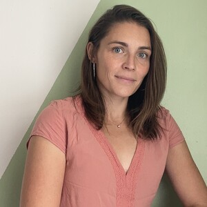 Anne-Emeline ROYER Belz, , Conseils nutritionnels / Micronutrition, Gymnastiques abdominales, Périnéologie Féminine, Périnéologie Masculine, Posturologie en Périnéologie, Pratique sportive & Périnéologie, Prise en charge de l'Endométriose, Prise en charge des femmes en Pré & Post Partum, Rééducation Ano-Rectale, Yoga & Cancer du Sein, Yoga en cours collectif, Yoga en séance individuelle