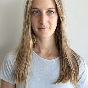 Victoria BEGA - KINÉ PROVENCE Eyguières, , Périnéologie Féminine, Pilates en cours collectif, Utilisation des techniques de Técarthérapie