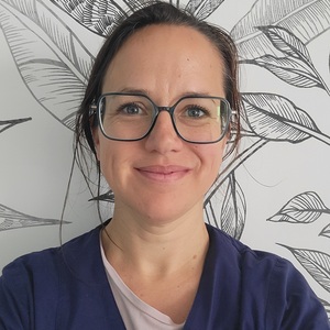Marie DOUCHIN Marquise, , Douleurs (algies) pelviennes chroniques, Gymnastiques abdominales, Périnéologie Féminine, Prise en charge de l'Endométriose, Prise en charge de la Congestion Veineuse Pelvienne, Prise en charge des femmes en Pré & Post Partum, Sexologie Féminine, Traitement des cicatrices, Utilisation des techniques de Técarthérapie