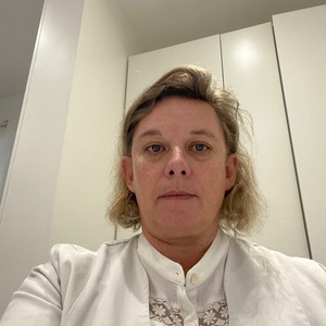 Cécile LE BOURHIS Courbevoie, , Gymnastiques abdominales, Kinésithérapie & Cancer du Sein, Périnéologie Féminine, Périnéologie Masculine, Rééducation Ano-Rectale, Traitement des cicatrices, Prise en charge des femmes en Pré & Post Partum, Sexologie Masculine