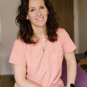 KARGER Emmanuelle  Wiwersheim, , Périnéologie Féminine, Périnéologie Pédiatrique, Rééducation Ano-Rectale, Prise en charge des femmes en Pré & Post Partum, Douleurs (algies) pelviennes chroniques, Prise en charge de l'Endométriose, Prise en charge des Diastasis, Thérapeutiques manuelles & ostéopathiques en Périnéologie, Pratique sportive & Périnéologie, Accompagnement des femmes en PMA, Gymnastiques abdominales, Pilates en cours collectif, Pilates en Pré & Post Natal, Massage Pédiatrique